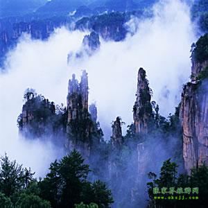 武漢往返：張家界、鳳凰古城、韶山六日游，每周一、周四發(fā)團(tuán)